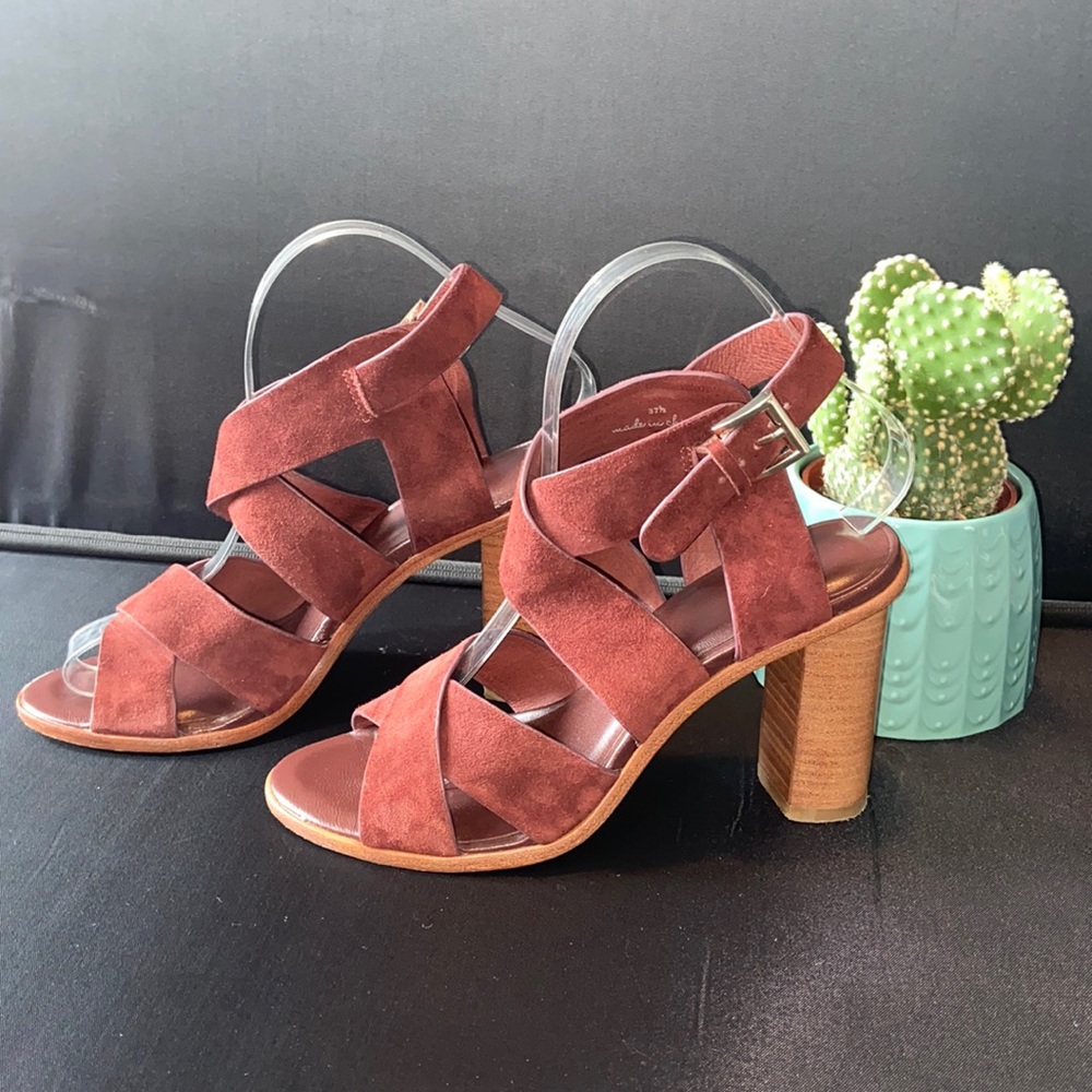 🏝Joie Sandals🏝 - Picture 2 of 16